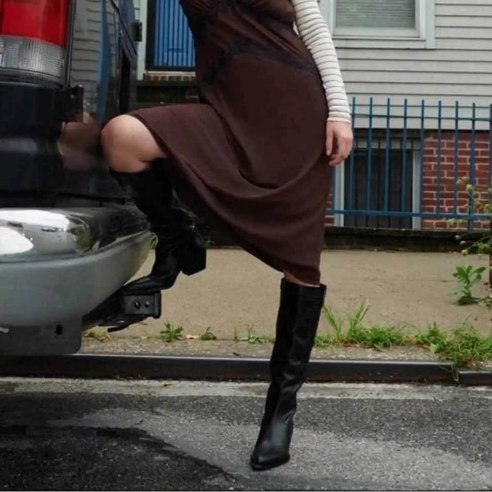 NEW! Zara Leather cowboy boots in black - Picture 2 of 6